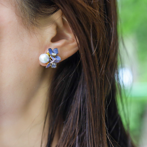 紫陽花とコットンパールのビジュー ピアス/イヤリング ピアス 