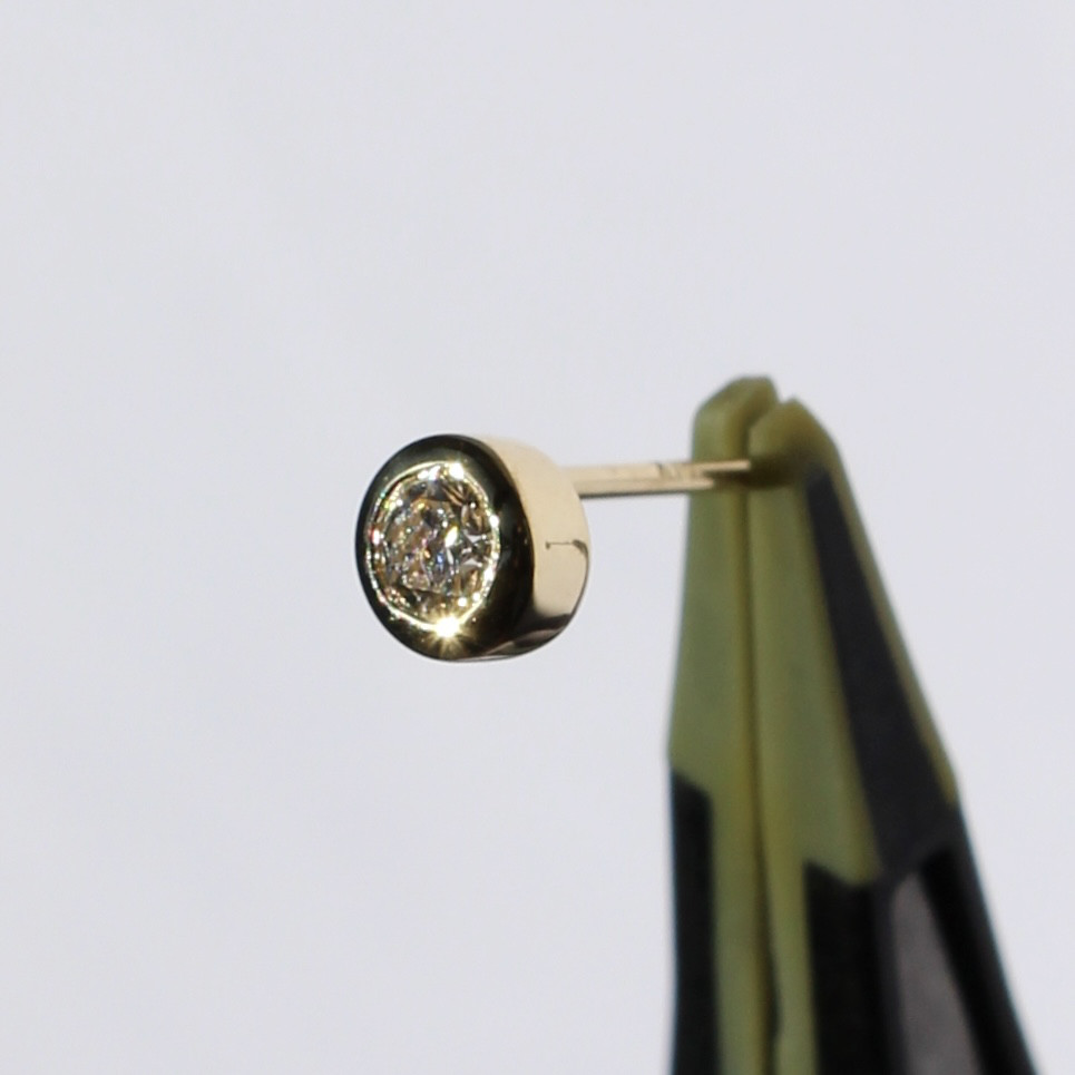 Gemeos diamond pierce / K18YG