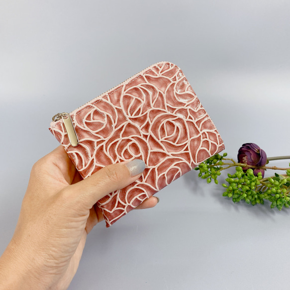 ハーフ財布 エナメルローズ　ローズピンク　日本製 コンパクト財布 1枚目の画像