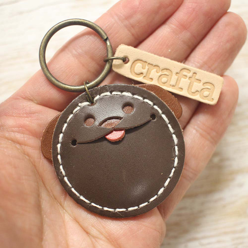 小銭が入る！レザーキーホルダー「コイン犬」 革 全11色 小銭入れ