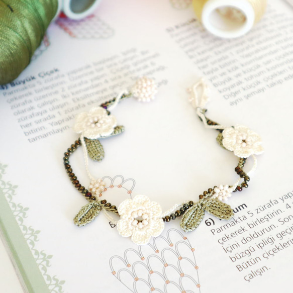 OYA crochet Bracelet [MARY] Ivory 第1張的照片