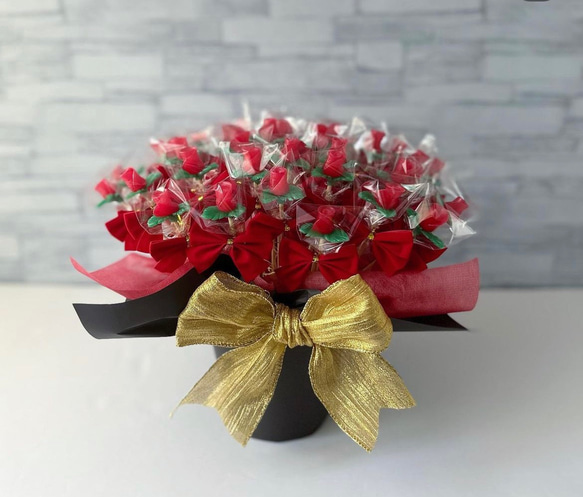 【未使用品】赤本7万円分‼️バラ売り可‼️ 11輪の赤い薔薇の花束 (茎付き）最愛 | 福岡のプリザーブド