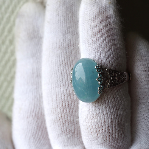 花模様透かしk18 デザインリング アクアマリン 花模様透かしk18