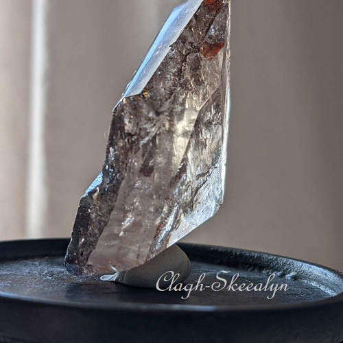 Cacoxenite in quartz】カコクセナイト イン クォーツ｜虹入り