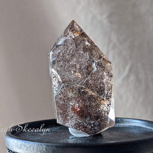 Cacoxenite in quartz】カコクセナイト イン クォーツ｜虹入り
