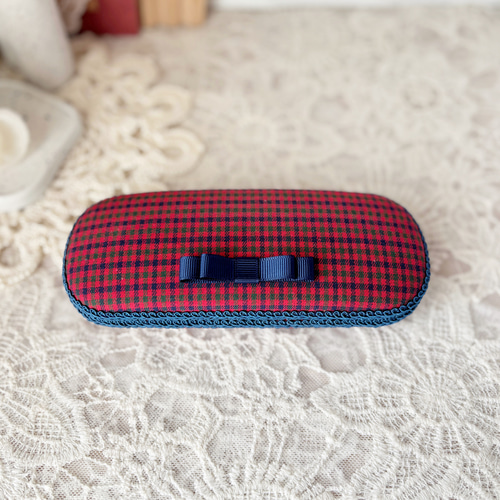 【新品・タグ付き】ファミリアめがねケース　メガネケース リニューアル】再販⑩超メガネケース ファミリア風赤チェック メガネ