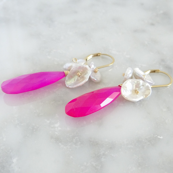 送料無料 14kgf Fuchsia Pink Chalcedony Blooming pierced earri** 3枚目の画像