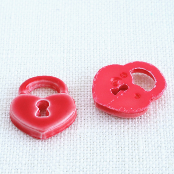 (3個) 15mm 鍵のボタン 赤 フランス製 ＊ チャーム 3枚目の画像