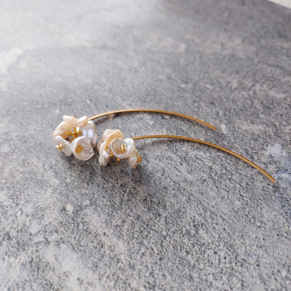 送料無料14kgf Freshwater pearls bloom arrow pierced earring 7枚目の画像