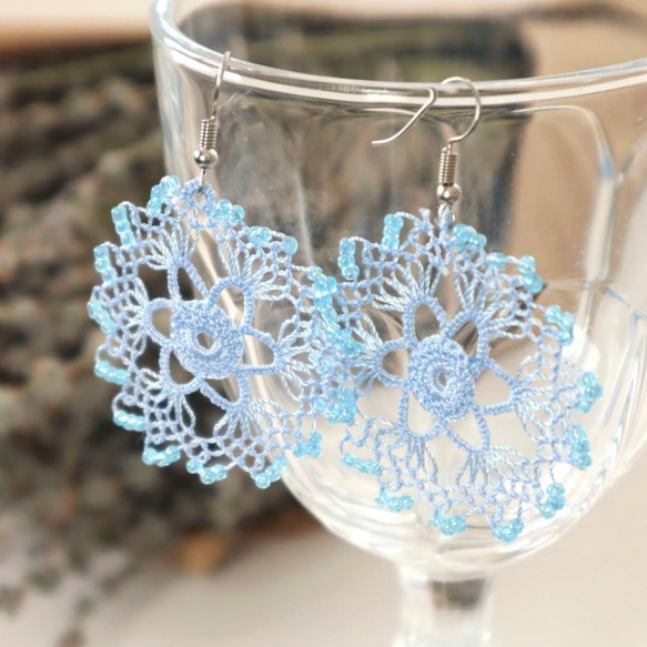 OYA Needlelace earrings [CRYSTAL] Baby Blue 第1張的照片