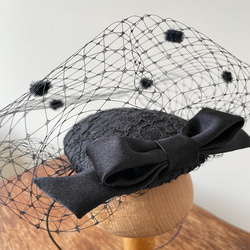 チュール付きレースのミニトーク帽（黒) ／シルクサテンリボン 7枚目の画像