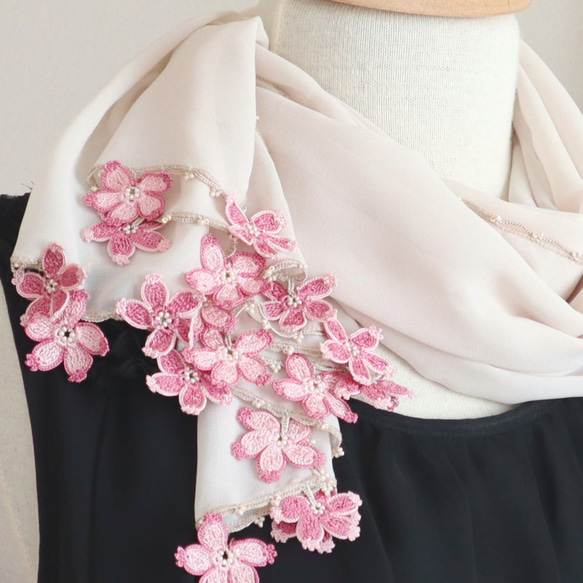 [Made to order] OYA chiffon shawl [SAKURA] Cream Beige 第3張的照片