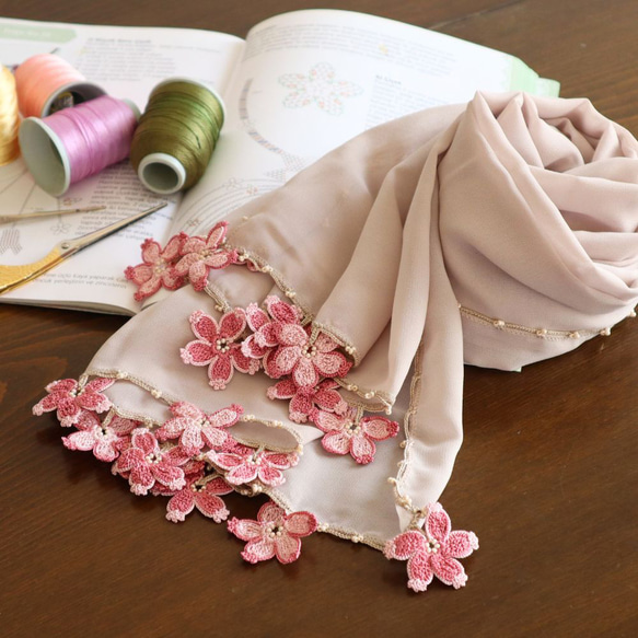 再販】レースの花付き シフォンストール「桜」サンドベージュ ストール