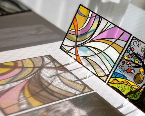 完全手作りのガラス絵です。 a552dbeb7d01c8a12dbf6ba6a1c532