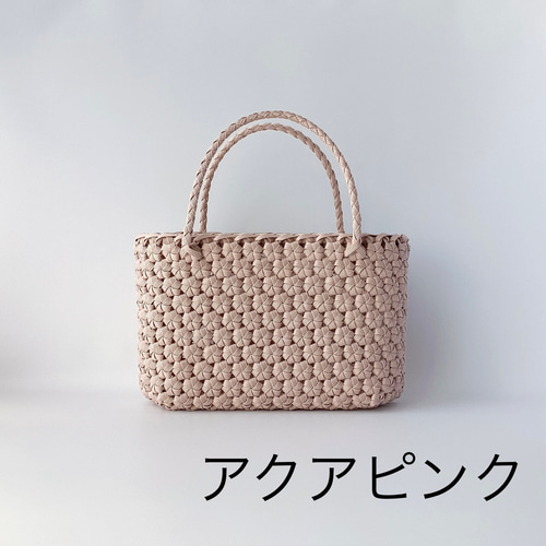 花編み　かごバック 2024.1.25 花結び編みのカゴバッグ。くるみ色。 W30 H23 D16 花