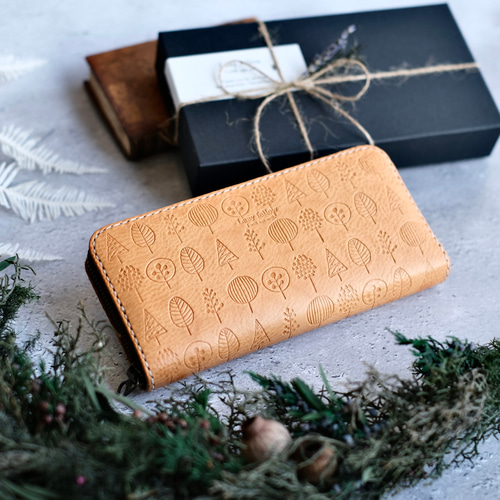 ✨美品•未使用品✨Coach 長財布 ブラウン/レッド　人気デザイン　おしゃれ Amazon.co.jp: [コーチ] 財布(長財布) F58113 マホガニー MAH