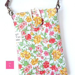 リバティ「バレリーヌ」スマホポーチ(Ｌ) 全機種対応 iPhone Android ショルダー紐で肩掛けにも 1枚目の画像