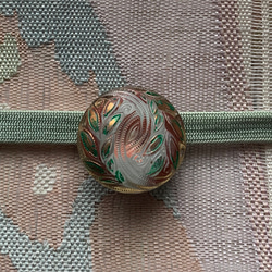 幻想的なチェコビンテージガラス素材の帯留め「ガーデン・ノスタルジア」 8枚目の画像