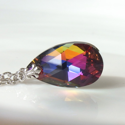 レア！ボルケーノ｜大粒 しずく型高品質クリスタル・ペンダント  