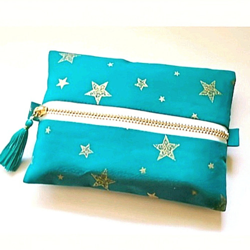たくさん入る！☆ポケットティッシュケース☆ファスナー開閉/タッセル