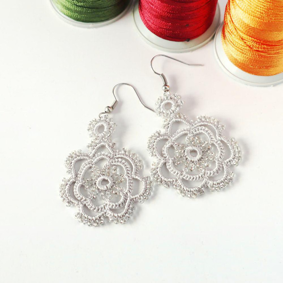 OYA crochet earrings [ROSE] Pale Gray 第2張的照片