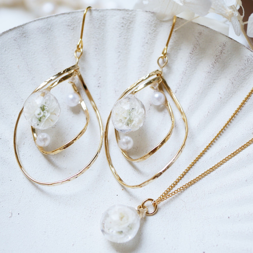 かるはさん専用♡天然石とかすみ草 フープピアス イヤリング 1_6e384bfd745452658061641cd2ba