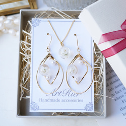 【人気No.1】かすみ草とツインリングのパールピアス/イヤリング 13枚目の画像