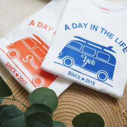 ＜ロンパースへ変更可能＞名前入り「SURF BUS」Tシャツ (親子リンク/父の日/出産祝/家族リンク/家族コーデ) 2枚目の画像