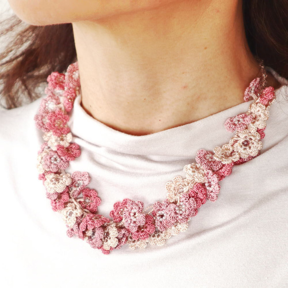 OYA crochet necklace [Bijou MARY] Very Berry, Strawberry 第1張的照片