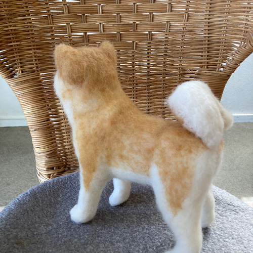 受注制作】羊毛フェルト人形 秋田犬 羊毛フェルト chikuchiku18 受注制作】羊毛フェルト人形 秋田犬 羊毛フェルト chikuchiku18