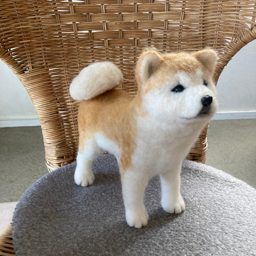 受注制作】羊毛フェルト人形 秋田犬 羊毛フェルト chikuchiku18