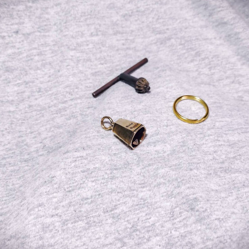 六角形の守護鐘 — 六角形の真鍮 その他アクセサリー D.made 通販