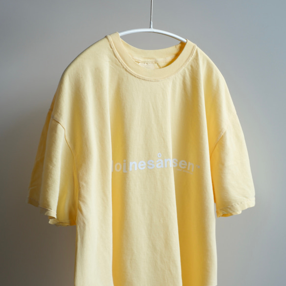ヴィンテージライクLOGO Tシャツ / ユニセックス / バター 1枚目の画像