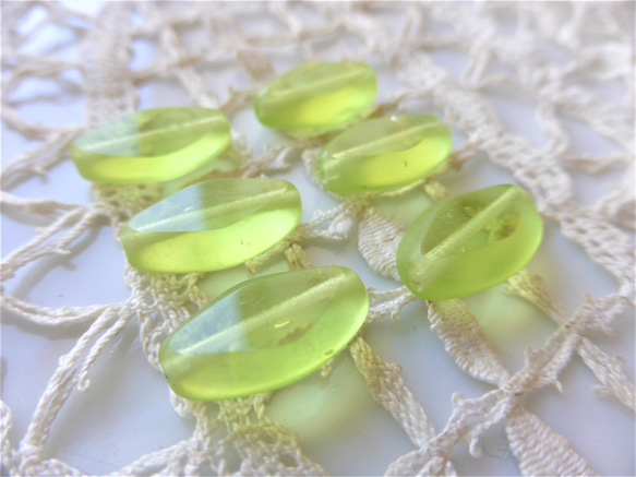 テーブルカット　ダイア　黄緑　チェコビーズCzech Glass Beads６個 2枚目の画像