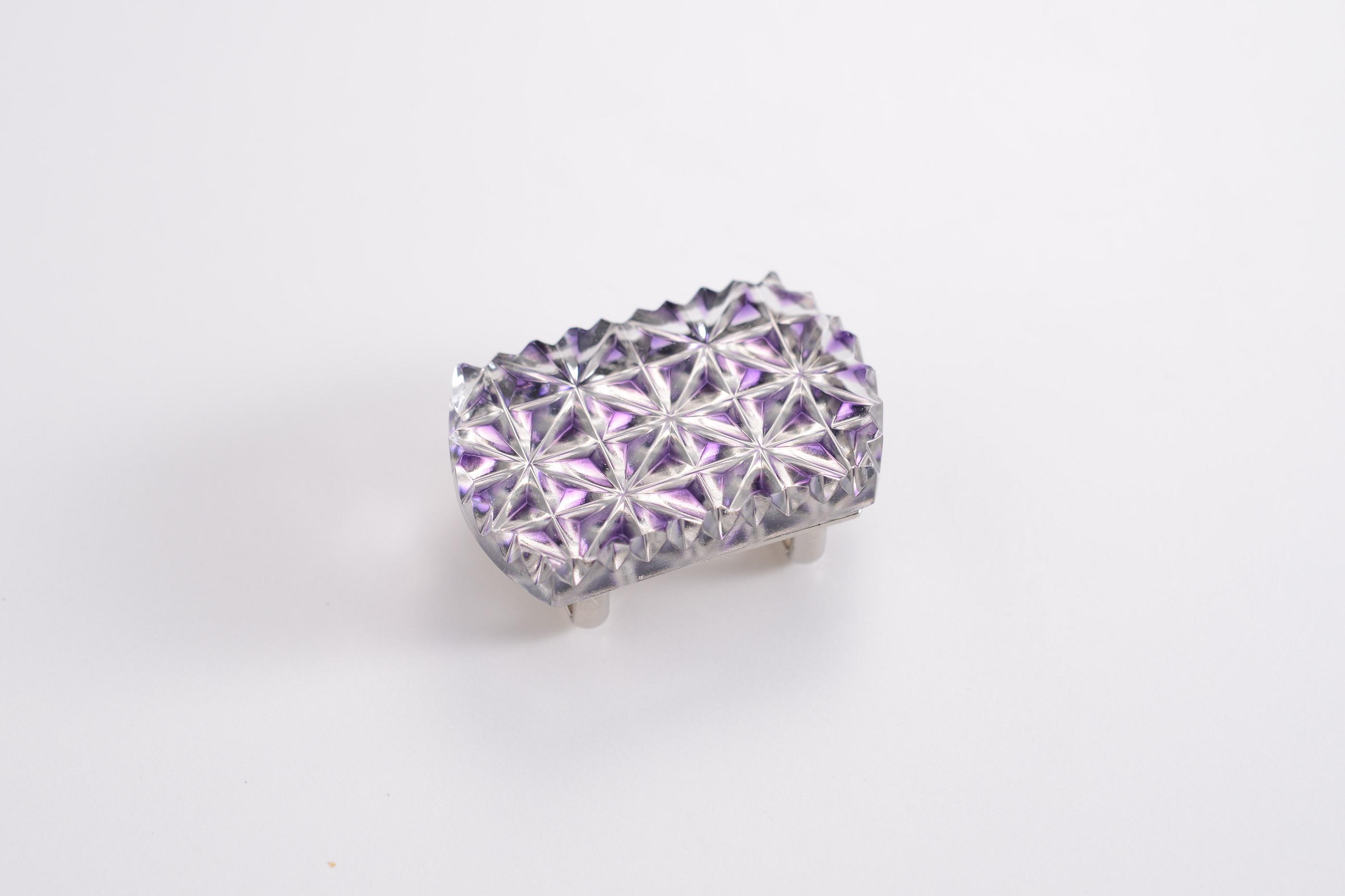 東京切子帯留め　お太鼓　麻乃葉　紫