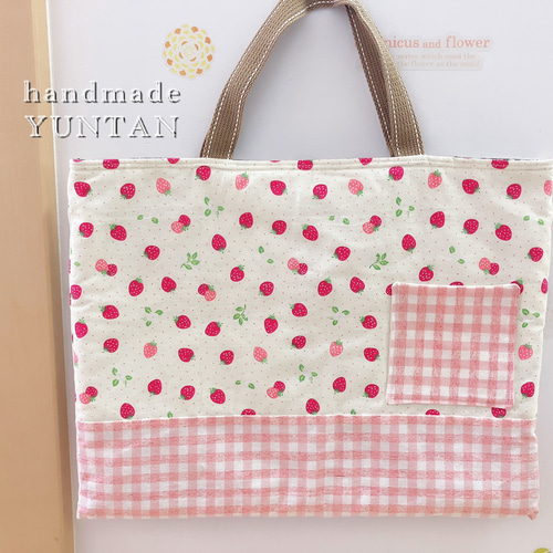 レッスンバッグ】いちご＆ピンクチェック 入学準備品 名前シール可能 