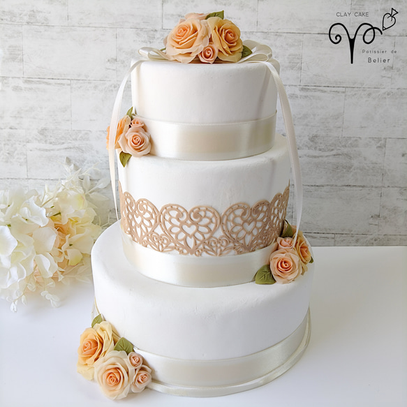 現品限り】バラとレースの3段クレイケーキ 立体・オブジェ おひつじ座