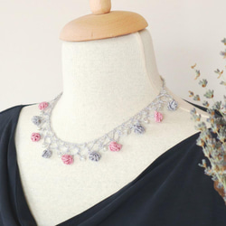 OYA crochet 45cm Necklace [ROSE Pearl] Peal Gray & Pink 第1張的照片