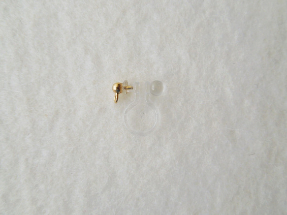 【受注製作】K14GF ラベンダーアメジストのバラとムーンストーンのイヤリング 5枚目の画像