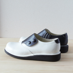 《P》オーダーメイドの革靴 毎日履きたい心地良さ 自分好みに選べる楽しさ　ドットボタンモンク P-3 14枚目の画像
