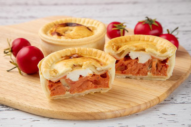 ミートパイ 鶏肉＆チーズトマト Chicken & Cheese tomato（ミートパイ