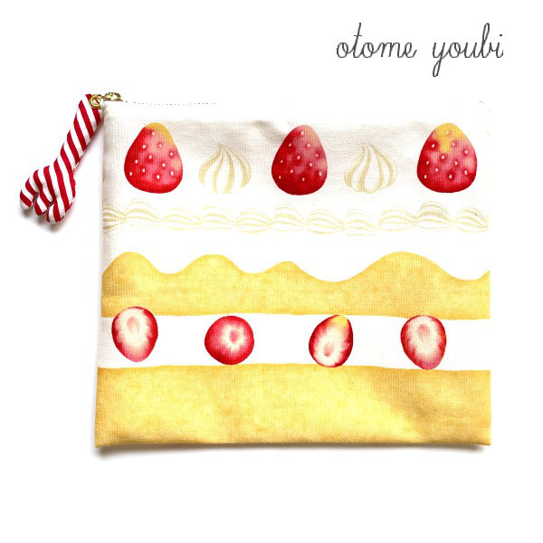 9/5♡familiar ポーチ　ショートケーキ familiar ファミリア ポーチ 【新品未使用】今期新作 今季新作