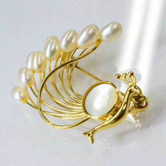 淡水パール　孔雀ブローチ　真鍮製ゴールドメッキ仕上げ　　6121　　　Water Pearl Brooch Peacoc 4枚目の画像