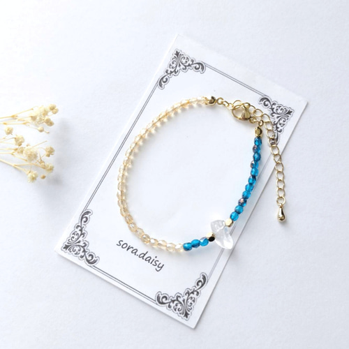 水晶・チェコビーズの華奢なチェーンブレスレット/氷ひとかけら 天然石