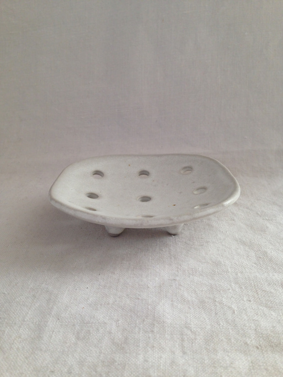 陶器ソープディッシュ(白) 1枚目の画像