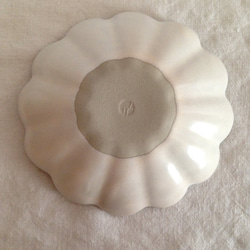輪花深皿(アンティークホワイト) 4枚目の画像