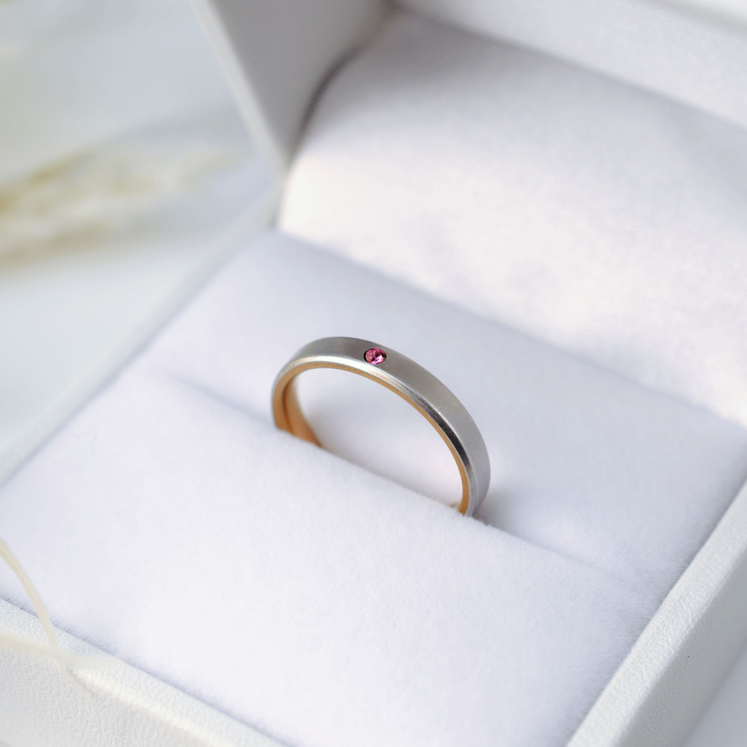 『1粒の輝き』誕生石付きリング プレゼント シルクマット 刻印 クリスマス マリッジリング