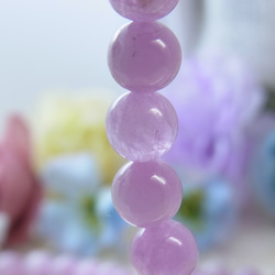 ♡クンツァイト ラベンダー色8ミリ ミルキーふんわり 美しい キャッツ効果 薄紫 上品 パワー 天然石ブレスレットG48 4枚目の画像