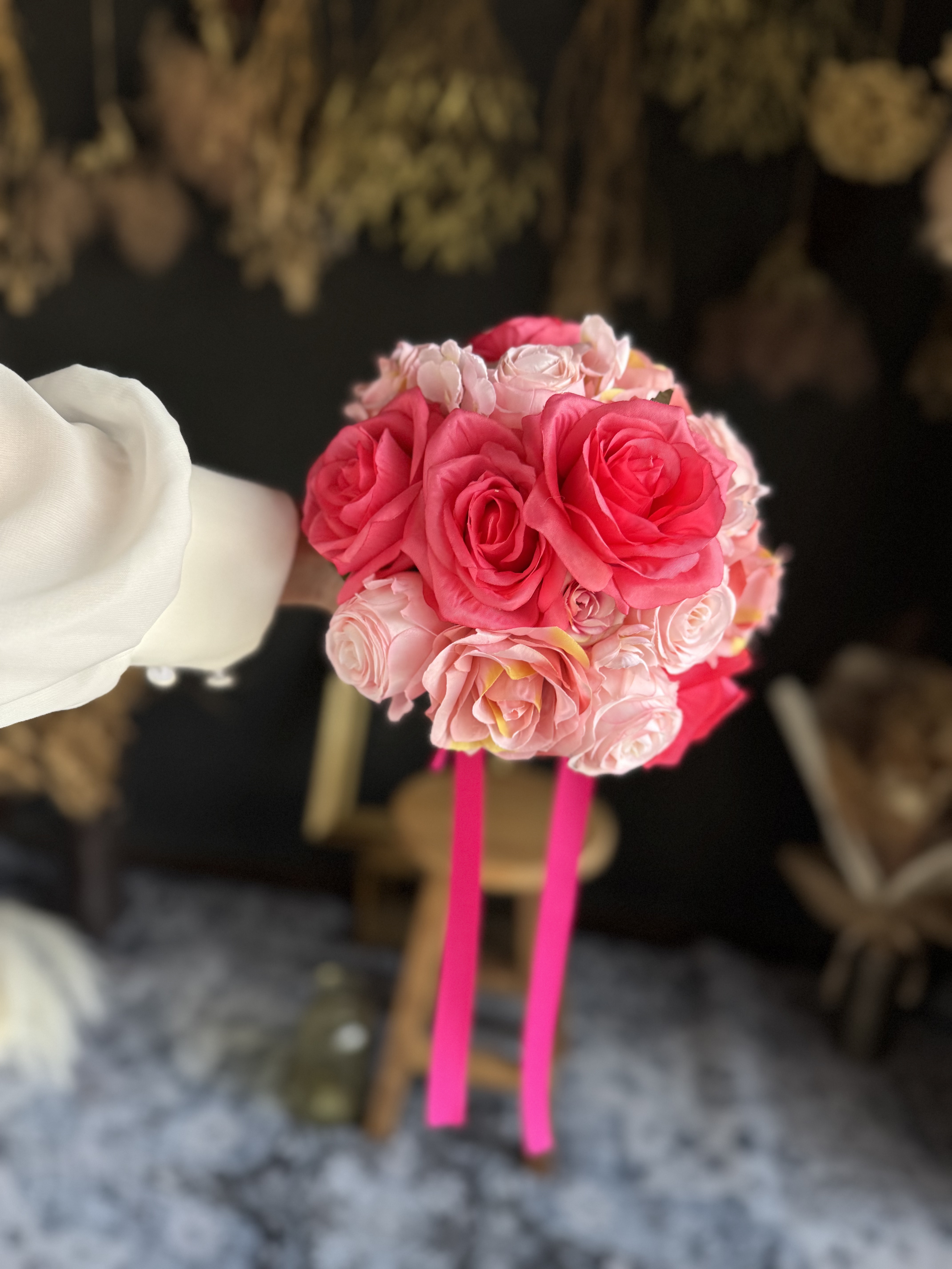 ピンク濃淡ラウンドブーケ☆