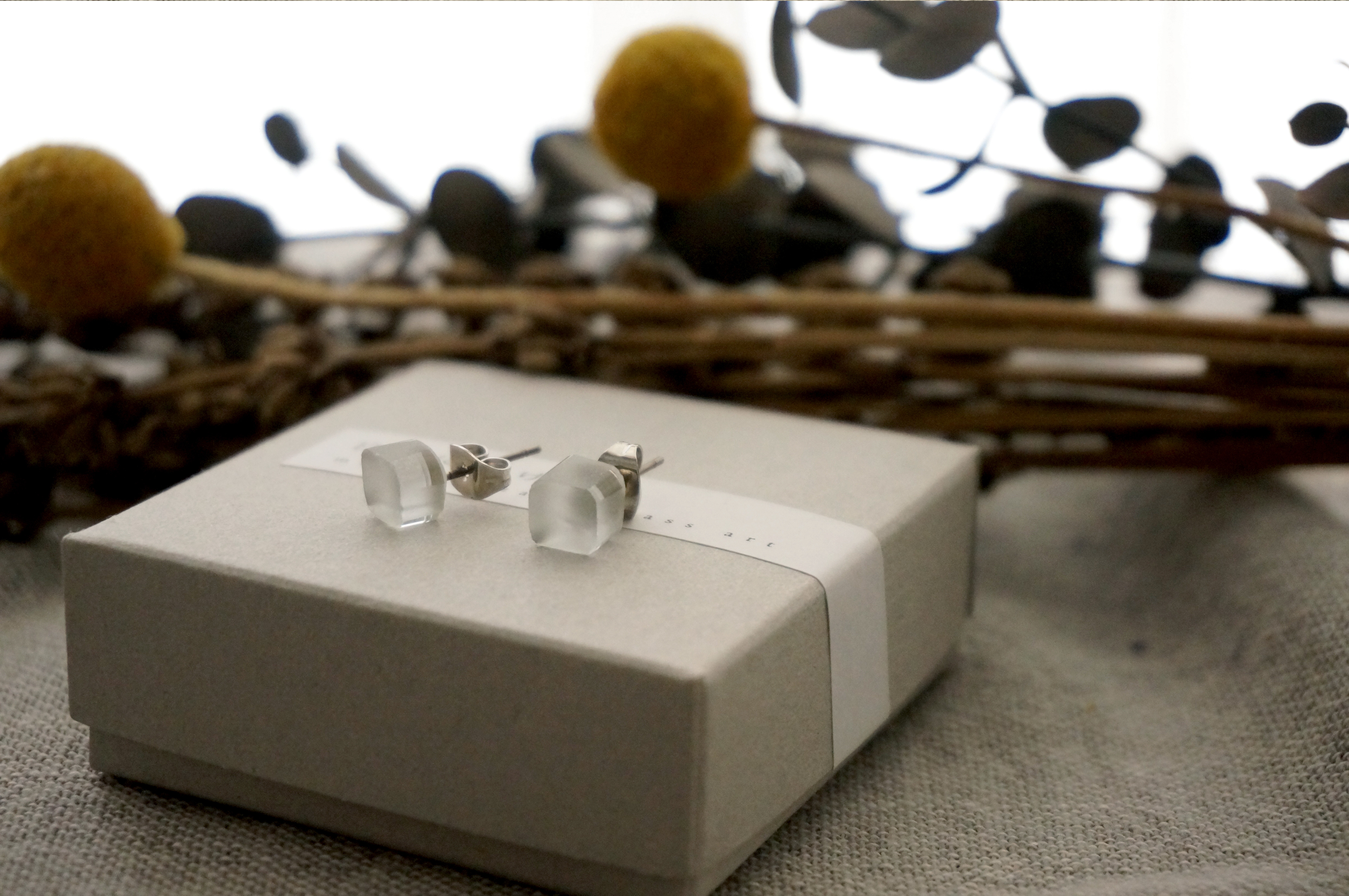 〈 cube 〉 pierced earring ｜ 粒ピアス